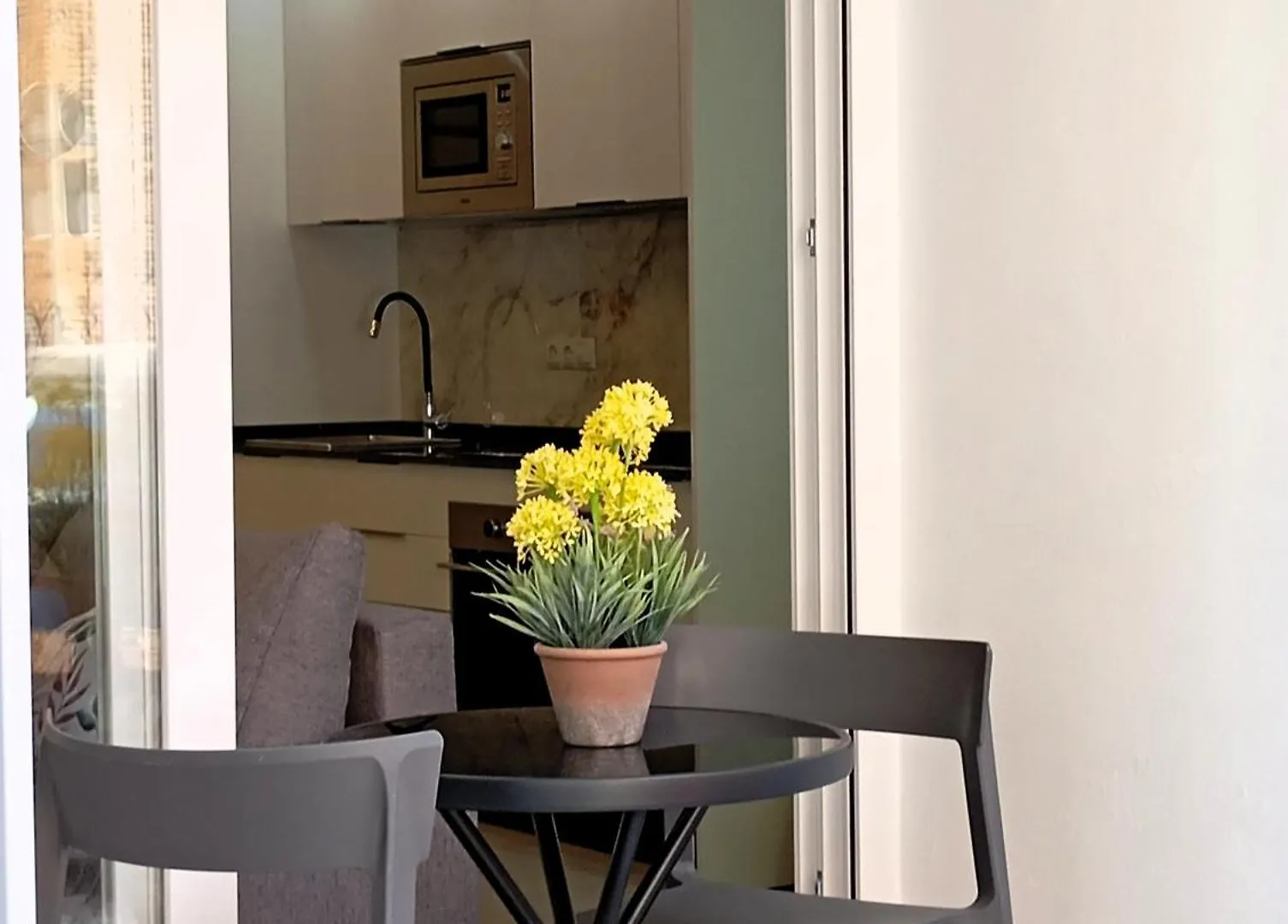 Coqueto Apartamento En La Luz B Málaga